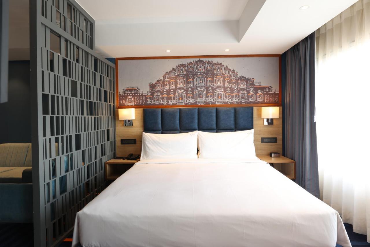 Holiday Inn Express & Suites Jaipur Gopalpura Exterior photo