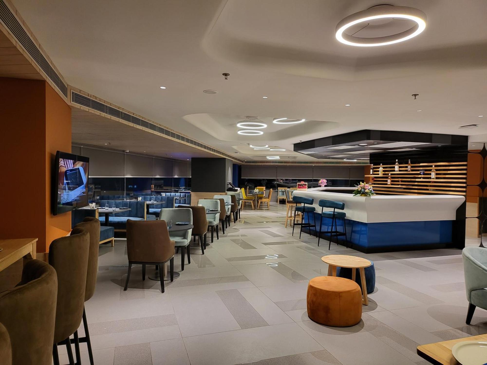 Holiday Inn Express & Suites Jaipur Gopalpura Exterior photo