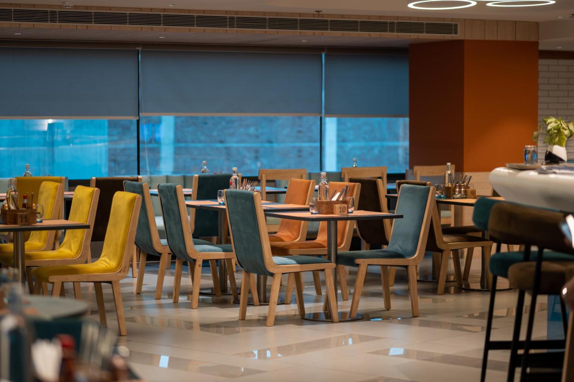 Holiday Inn Express & Suites Jaipur Gopalpura Exterior photo
