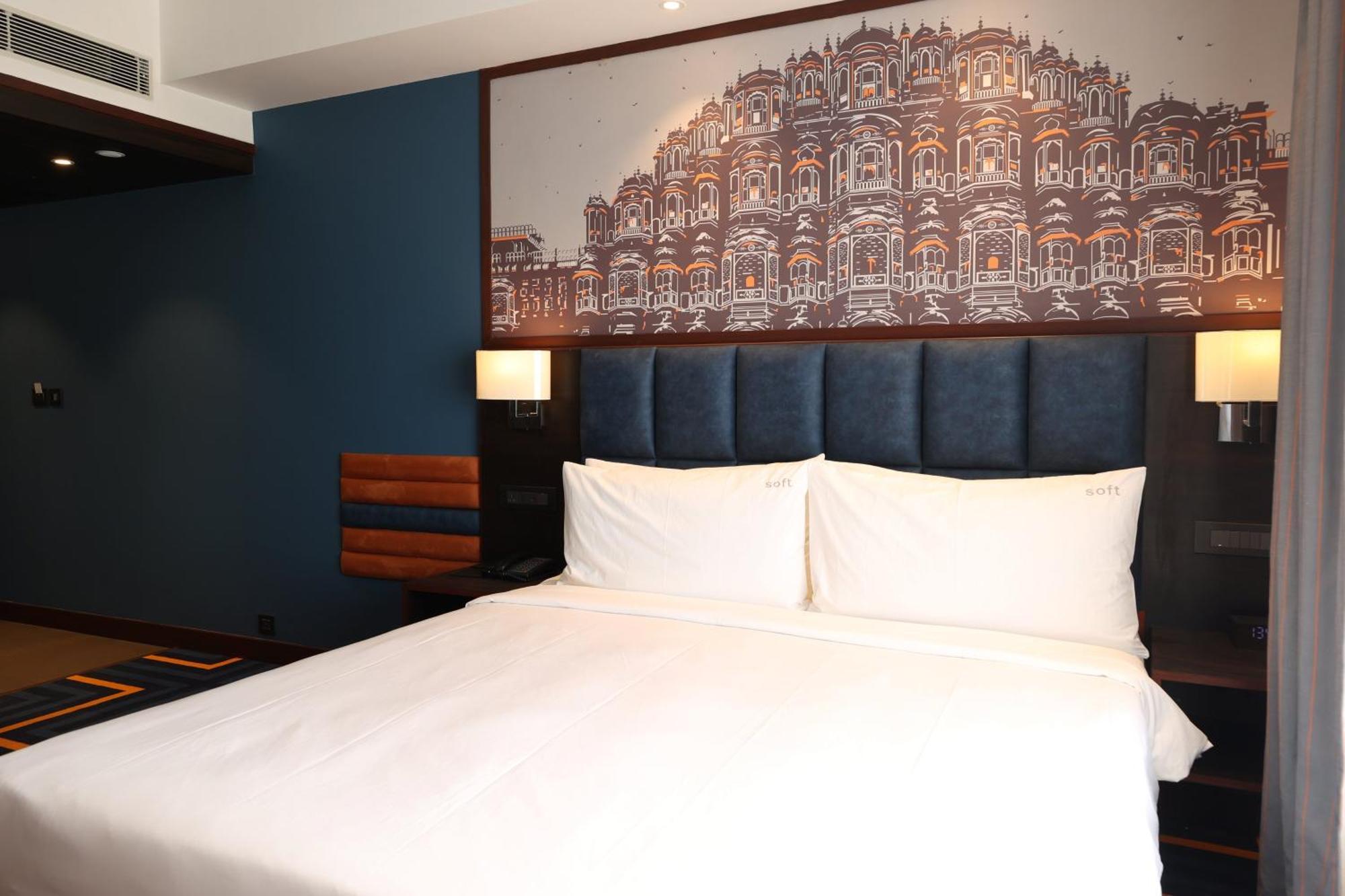 Holiday Inn Express & Suites Jaipur Gopalpura Exterior photo